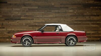 1989 Ford Mustang GT  Convertible - Photo 5 - Auburn, IN 46706