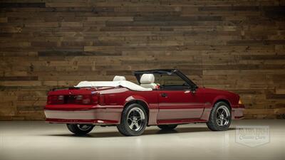 1989 Ford Mustang GT  Convertible - Photo 3 - Auburn, IN 46706