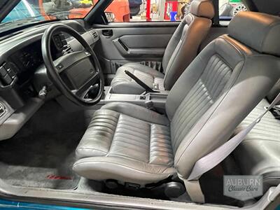 1993 Ford Mustang SVT Cobra   - Photo 13 - Auburn, IN 46706