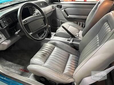 1993 Ford Mustang SVT Cobra   - Photo 14 - Auburn, IN 46706