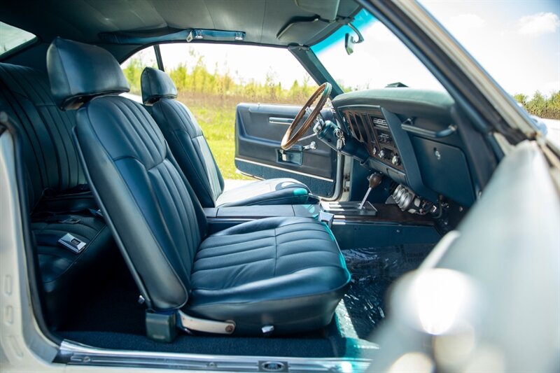 1969 Pontiac Firebird - Photo 18 - Auburn, IN 46706