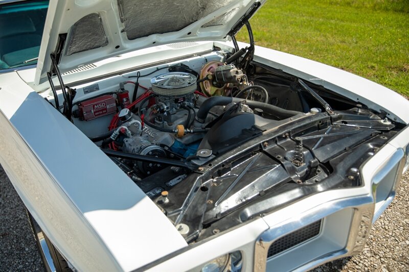 1969 Pontiac Firebird - Photo 24 - Auburn, IN 46706