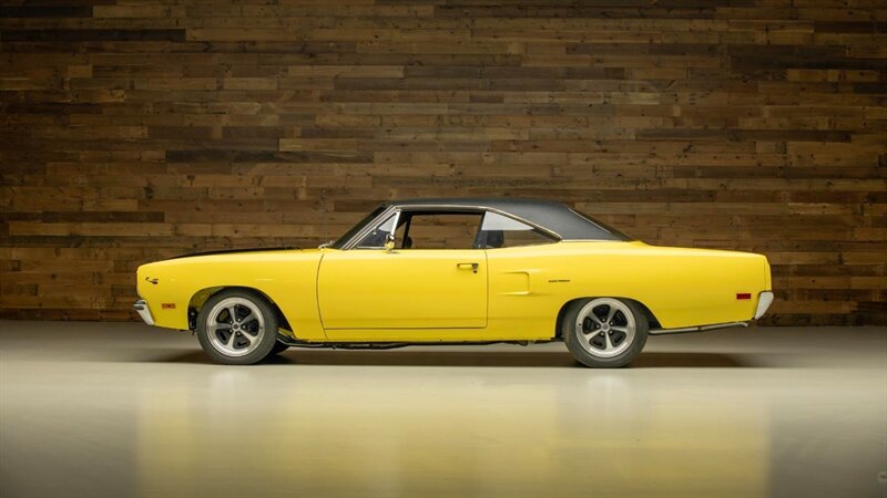 1970 Plymouth Satellite Two-Door - Photo 2 - Auburn, IN 46706