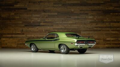 1971 Dodge Challenger 'Hemi' R/T - Photo 3 - Auburn, IN 46706