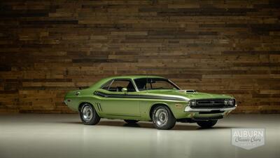 1971 Dodge Challenger 'Hemi' R/T - Photo 7 - Auburn, IN 46706