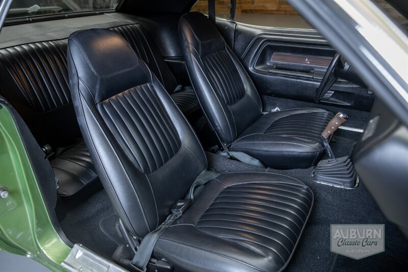 1971 Dodge Challenger 'Hemi' R/T - Photo 21 - Auburn, IN 46706