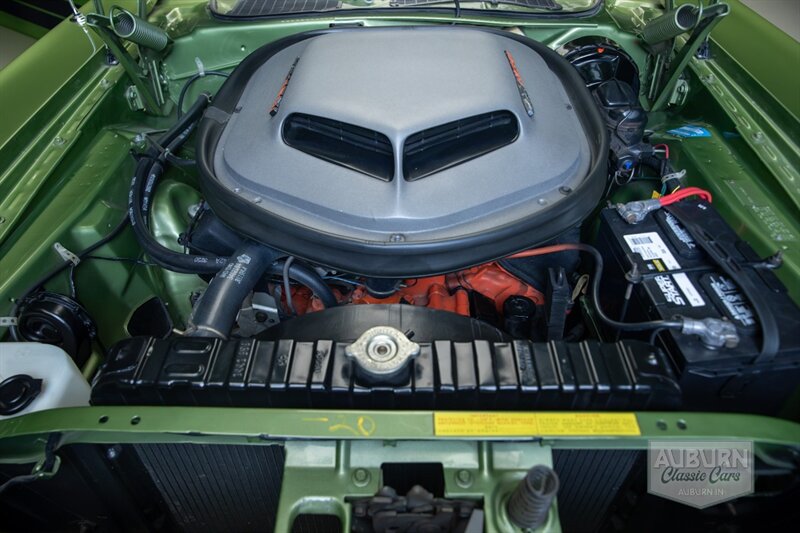 1971 Dodge Challenger 'Hemi' R/T - Photo 33 - Auburn, IN 46706