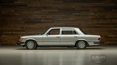 1977 Mercedes-Benz 450 SEL 6.9 Sedan   - Photo 2 - Auburn, IN 46706