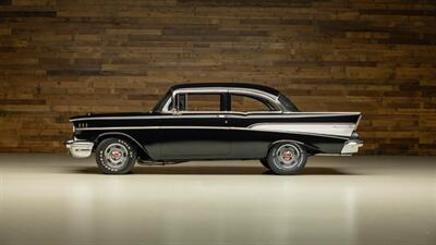 1957 Chevrolet Bel Air/150/210   - Photo 2 - Auburn, IN 46706