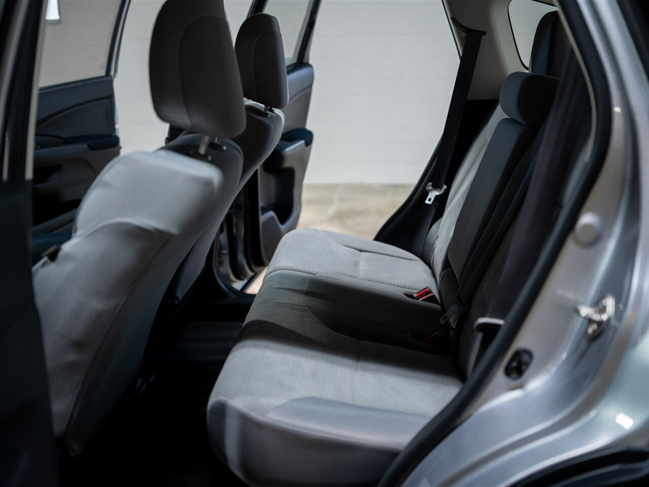 2016 Honda CR-V LX - Photo 34 - Peoria, IL 61615