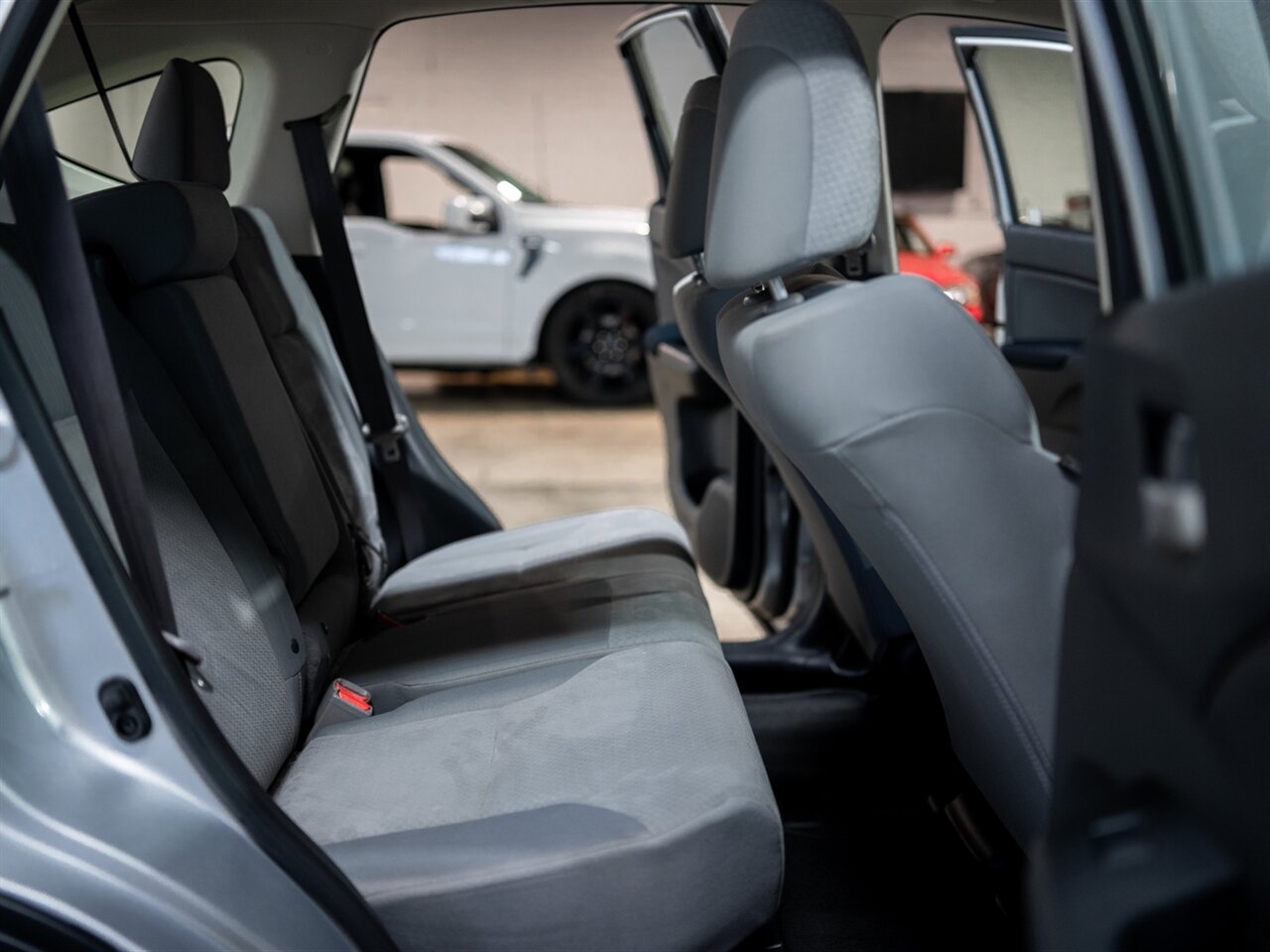 2016 Honda CR-V LX - Photo 33 - Peoria, IL 61615