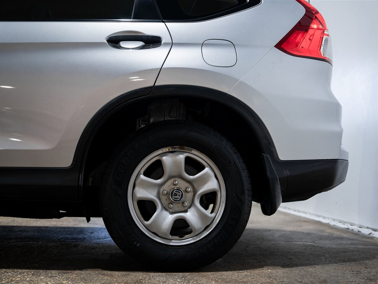 2016 Honda CR-V LX - Photo 12 - Peoria, IL 61615