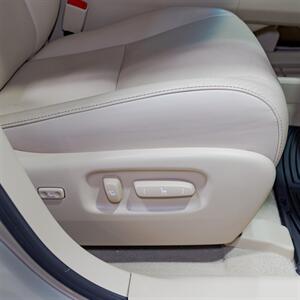 2013 Lexus RX 350   - Photo 18 - Peoria, IL 61615