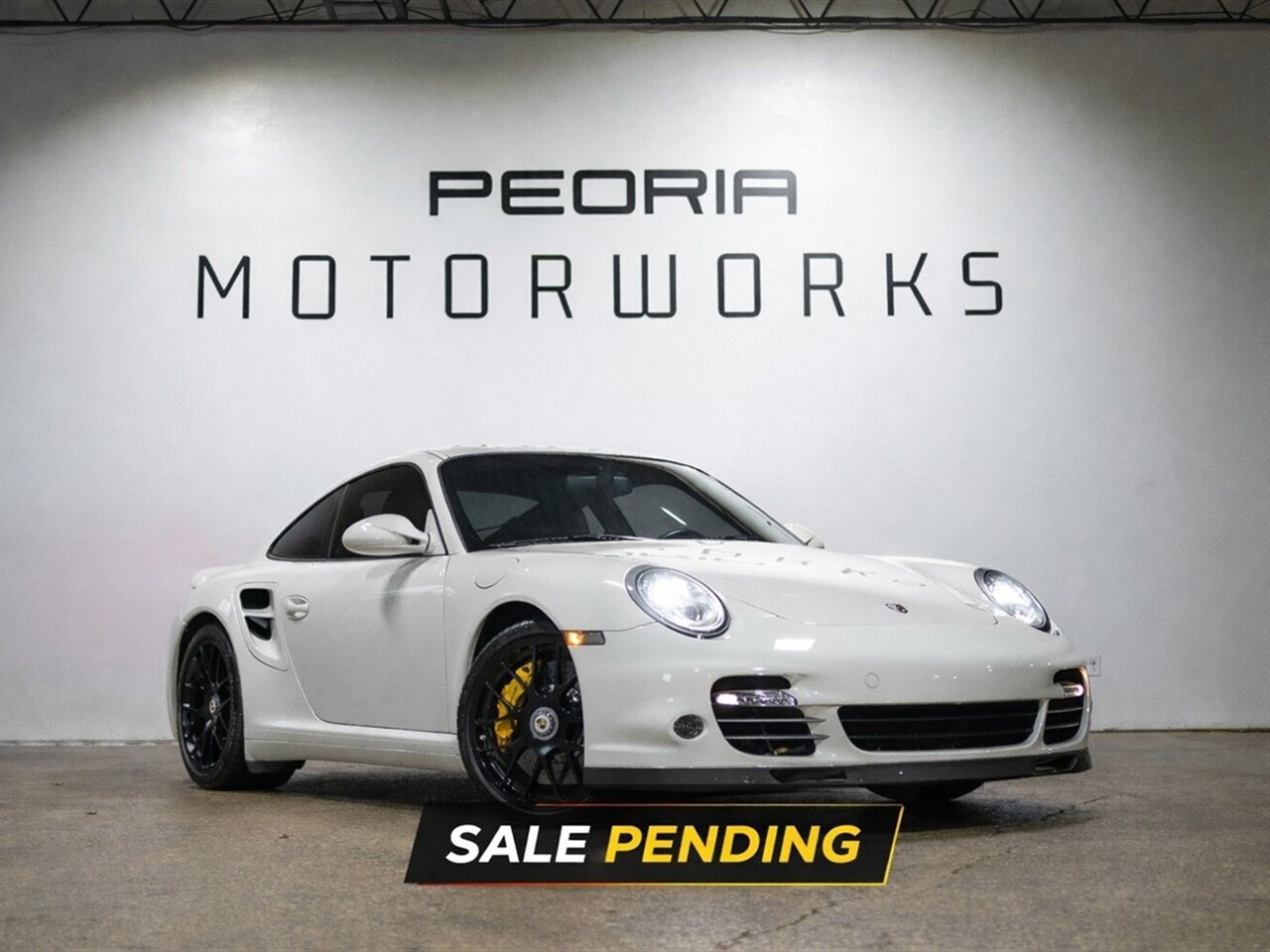 2013 Porsche 911 Turbo S   - Photo 1 - Peoria, IL 61615