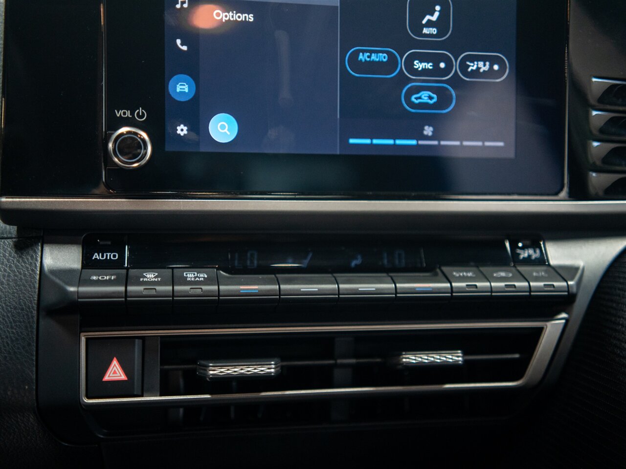 2026 Toyota Camry SE - Photo 25 - Peoria, IL 61615