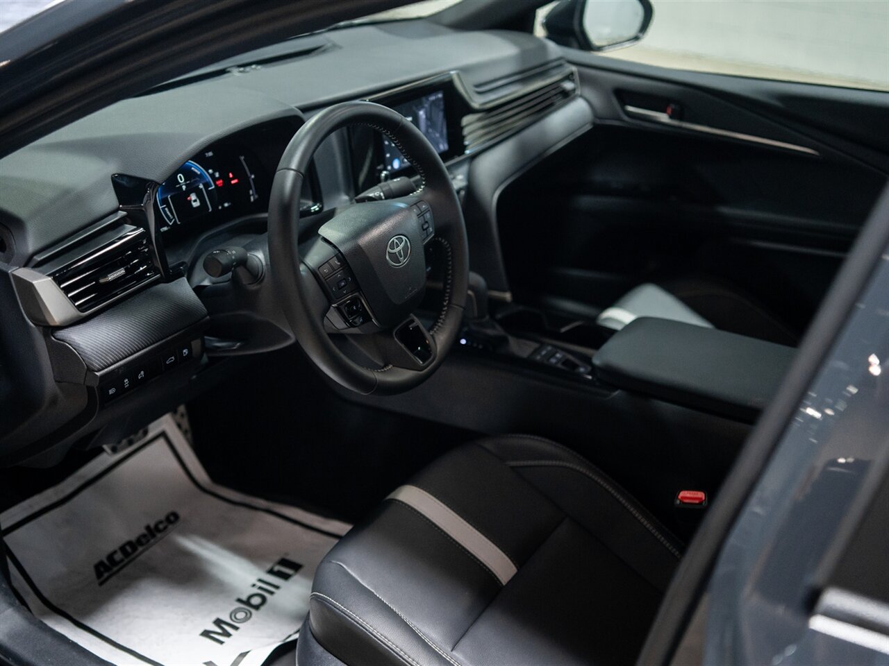 2026 Toyota Camry SE - Photo 23 - Peoria, IL 61615