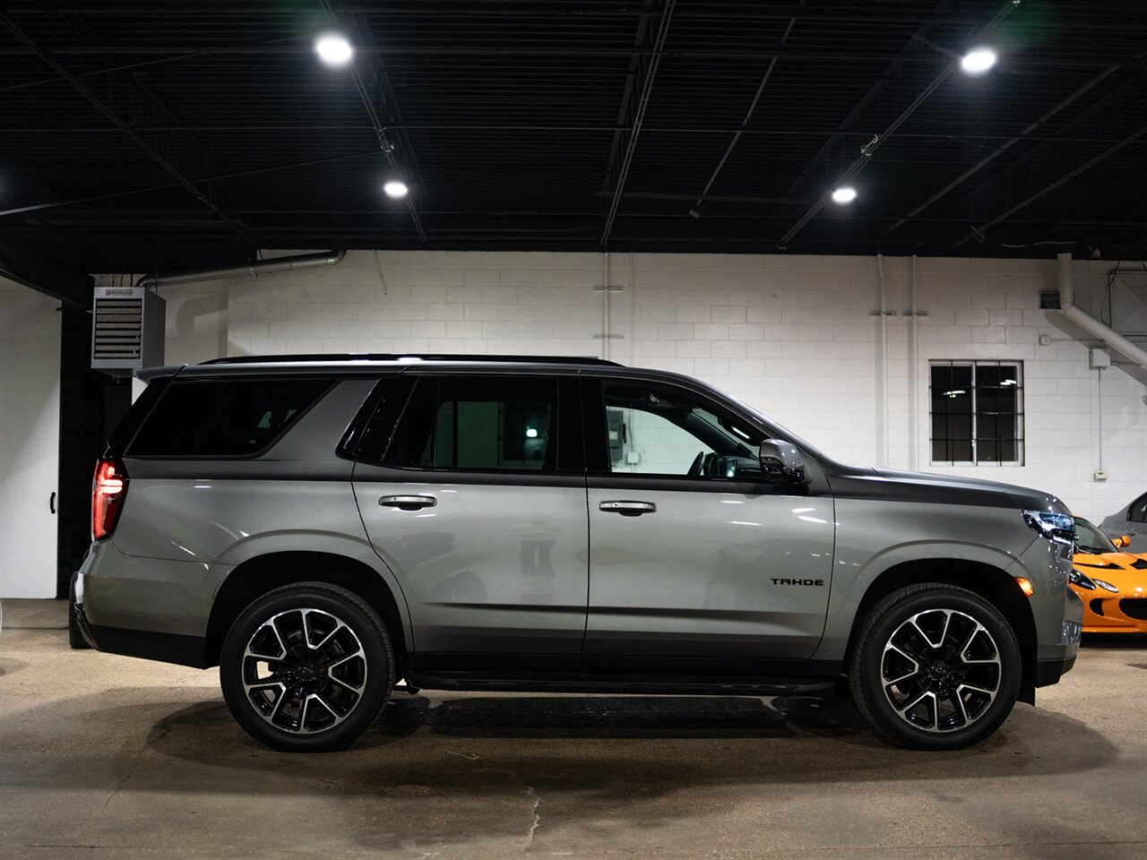 2024 Chevrolet Tahoe RST   - Photo 9 - Peoria, IL 61615