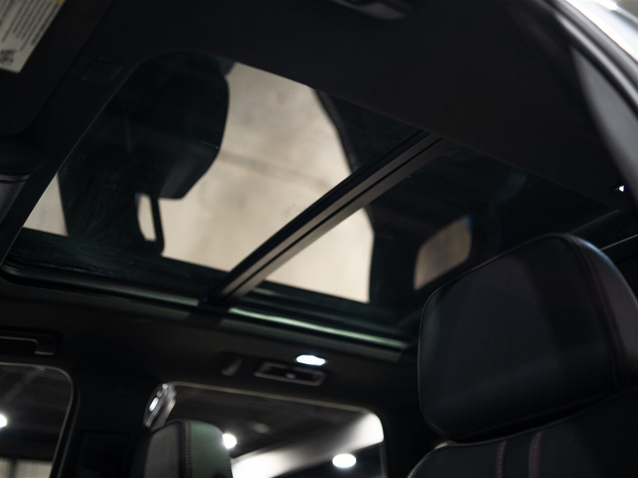 2024 Chevrolet Tahoe RST   - Photo 3 - Peoria, IL 61615