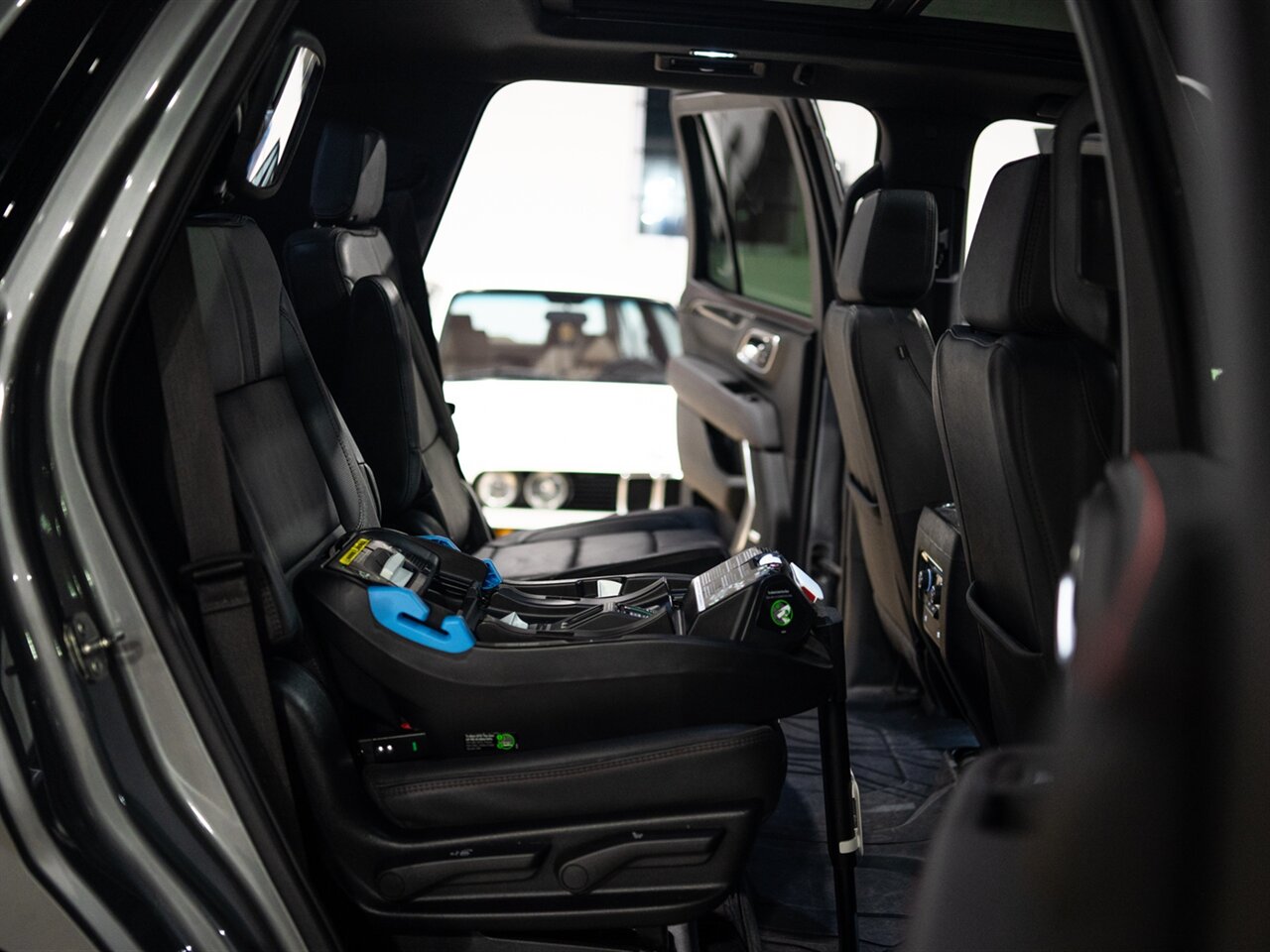 2024 Chevrolet Tahoe RST   - Photo 25 - Peoria, IL 61615