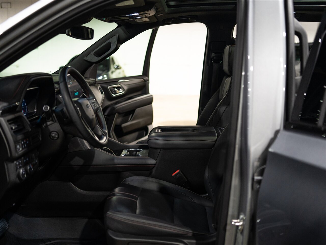 2024 Chevrolet Tahoe RST   - Photo 24 - Peoria, IL 61615