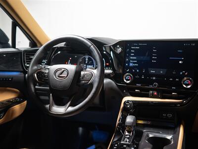 2025 Lexus NX 350h Premium - Photo 23 - Peoria, IL 61615