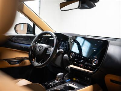 2025 Lexus NX 350h Premium - Photo 22 - Peoria, IL 61615