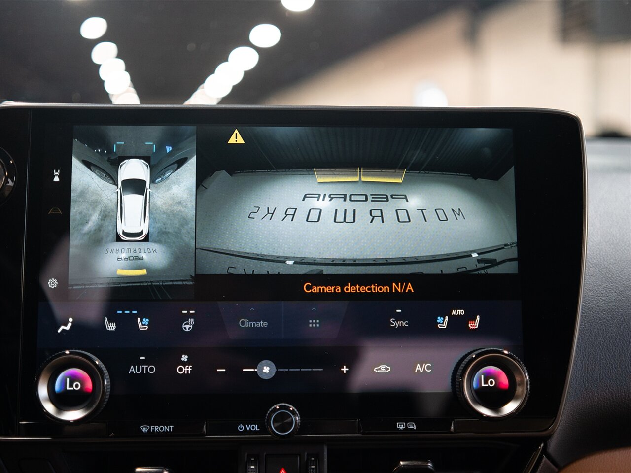 2025 Lexus NX 350h Premium - Photo 27 - Peoria, IL 61615