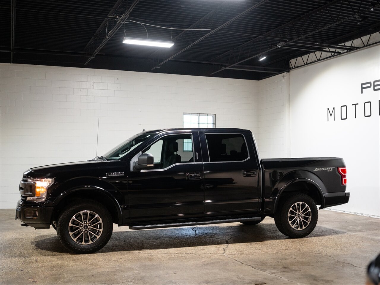2020 Ford F-150 XLT - Photo 8 - Peoria, IL 61615