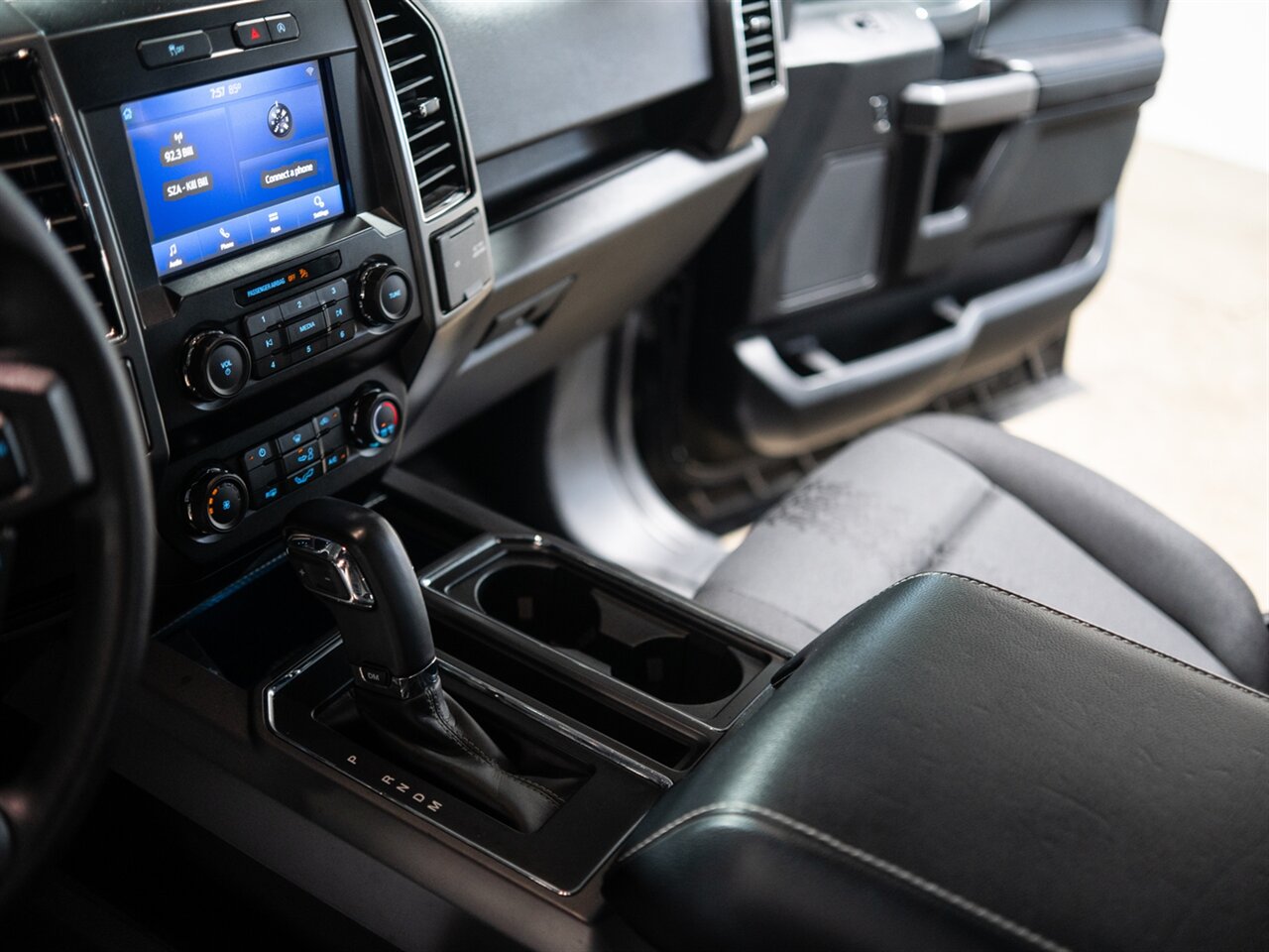 2020 Ford F-150 XLT - Photo 28 - Peoria, IL 61615