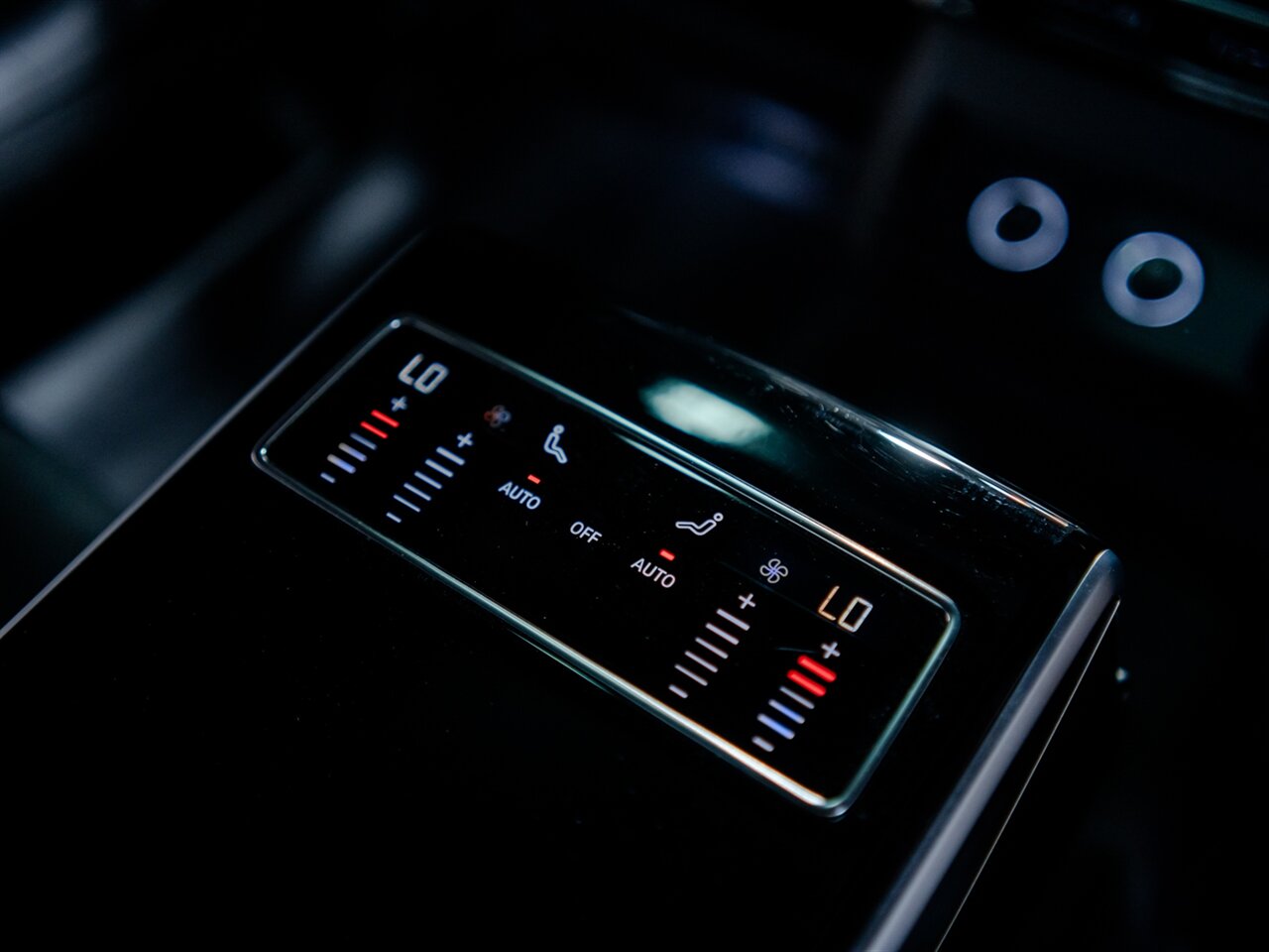 2020 Audi A8 L quattro 60 TFSI   - Photo 36 - Peoria, IL 61615
