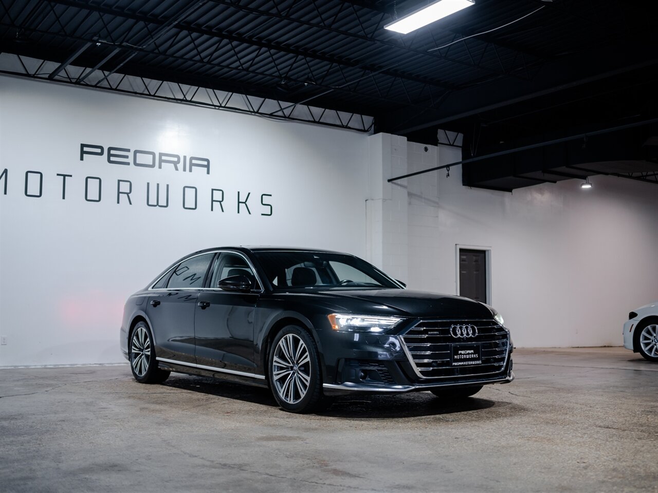2020 Audi A8 L quattro 60 TFSI   - Photo 2 - Peoria, IL 61615