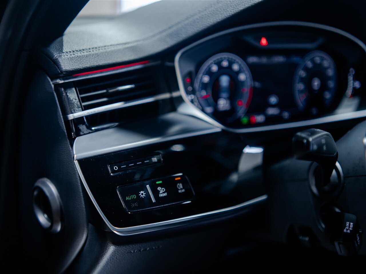 2020 Audi A8 L quattro 60 TFSI   - Photo 27 - Peoria, IL 61615