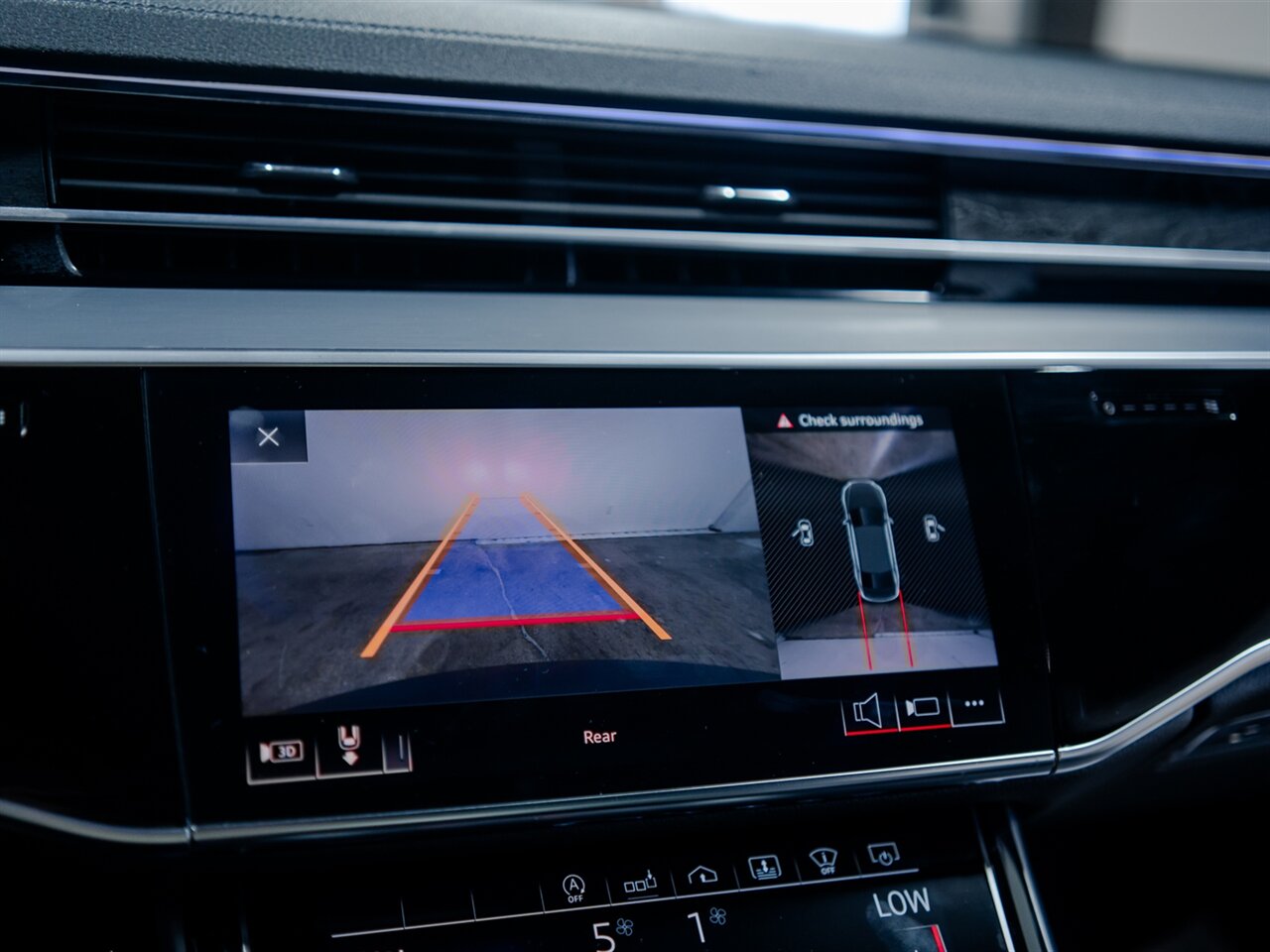 2020 Audi A8 L quattro 60 TFSI   - Photo 32 - Peoria, IL 61615