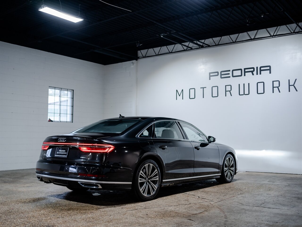 2020 Audi A8 L quattro 60 TFSI   - Photo 5 - Peoria, IL 61615