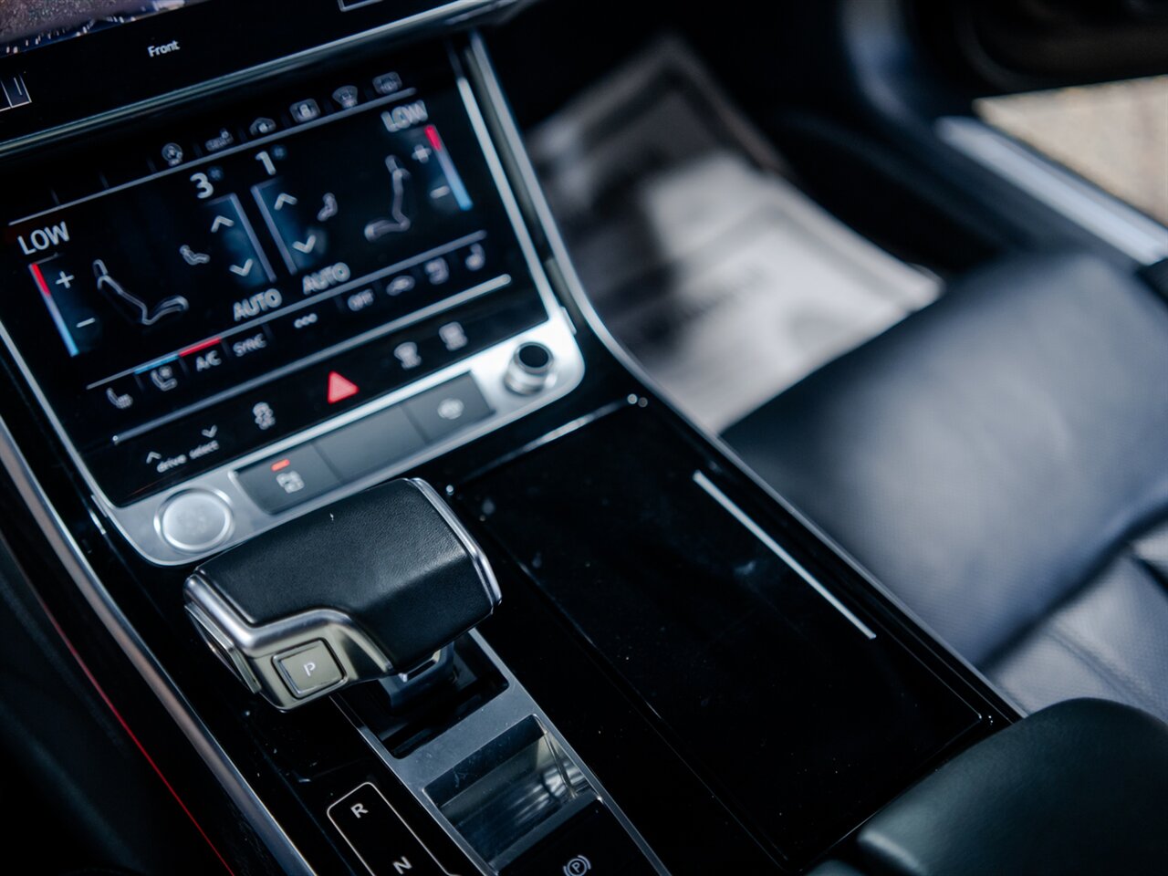2020 Audi A8 L quattro 60 TFSI   - Photo 25 - Peoria, IL 61615