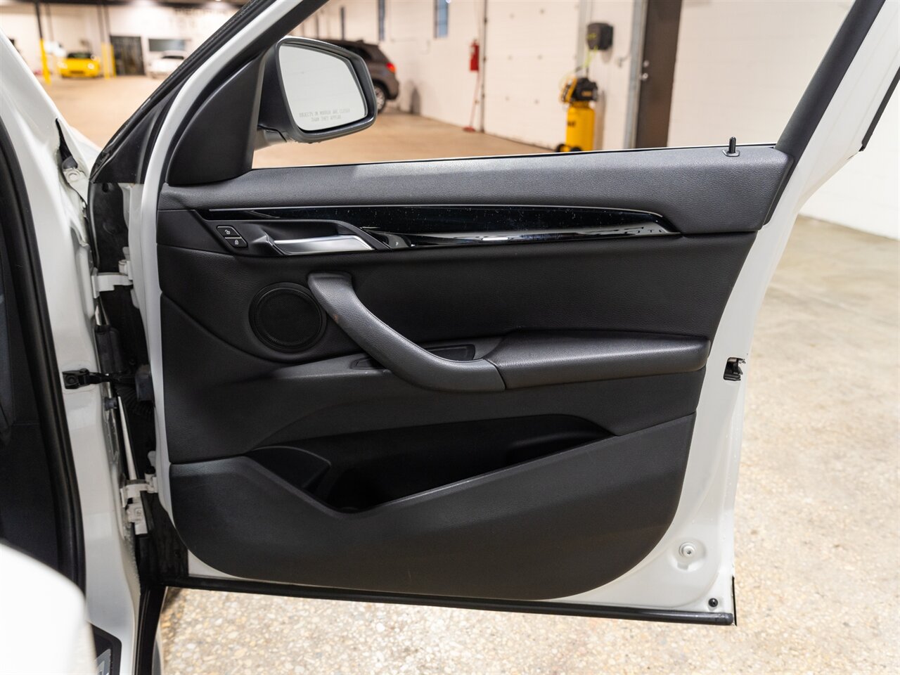 2018 BMW X1 xDrive28i   - Photo 34 - Peoria, IL 61615