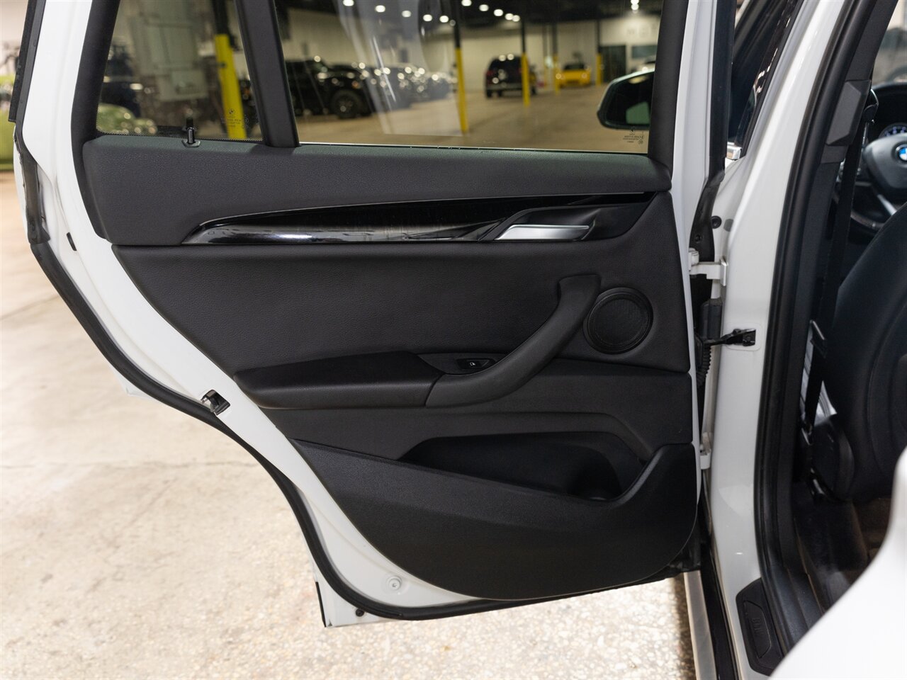 2018 BMW X1 xDrive28i   - Photo 31 - Peoria, IL 61615