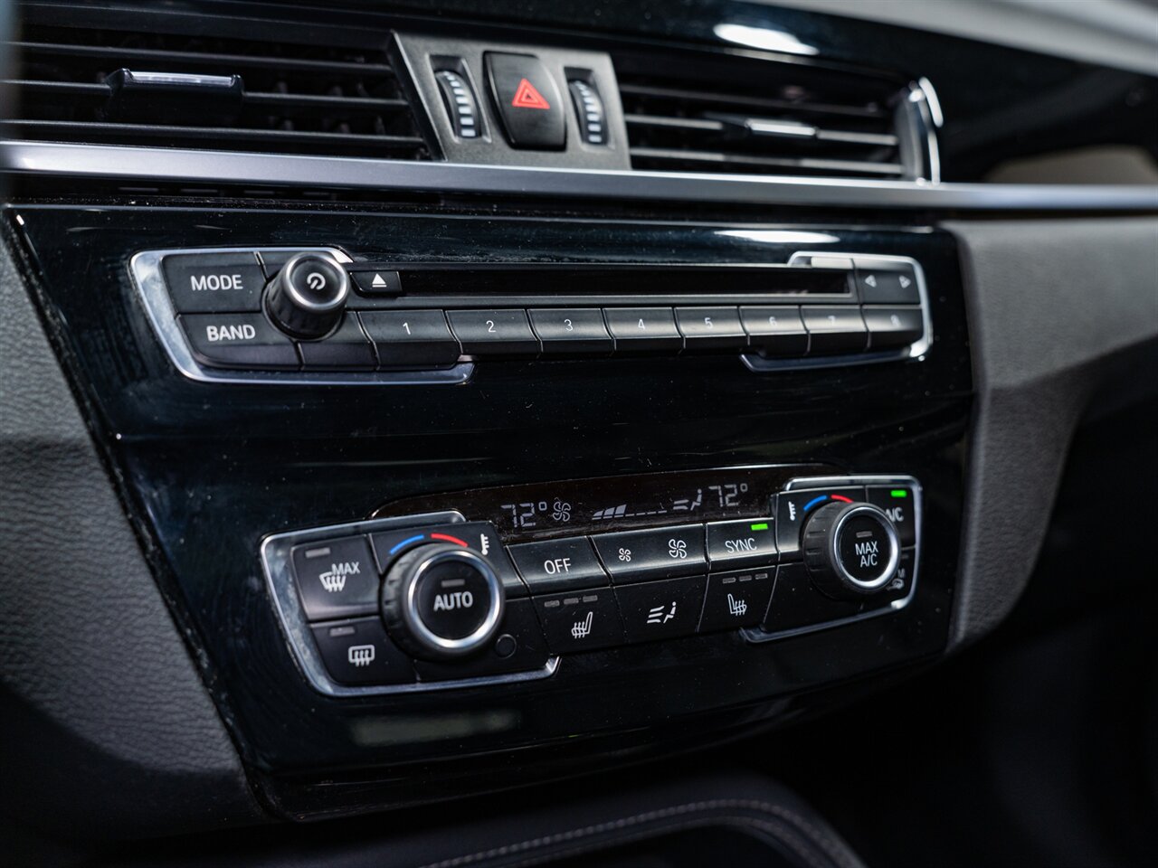 2018 BMW X1 xDrive28i   - Photo 24 - Peoria, IL 61615