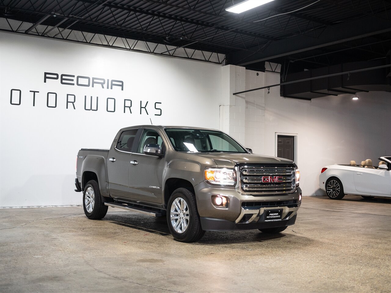 2016 GMC Canyon SLT   - Photo 2 - Peoria, IL 61615