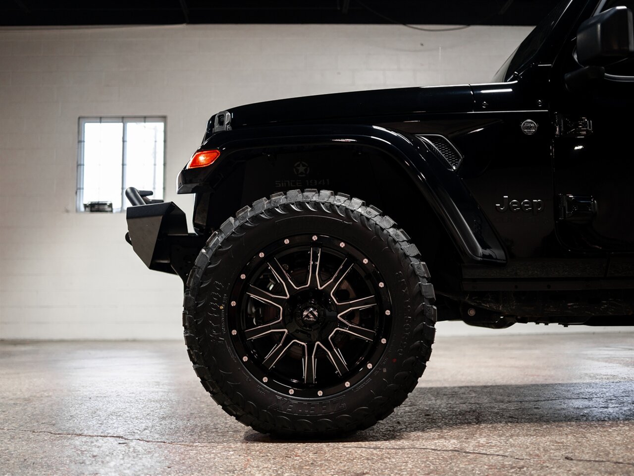 2022 Jeep Gladiator Sport S   - Photo 16 - Peoria, IL 61615