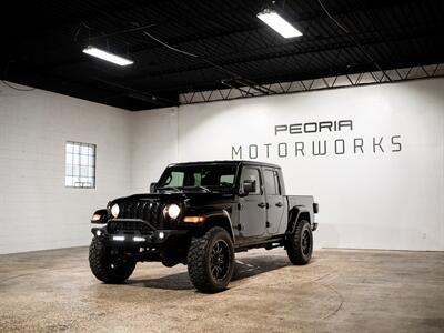 2022 Jeep Gladiator Sport S   - Photo 2 - Peoria, IL 61615