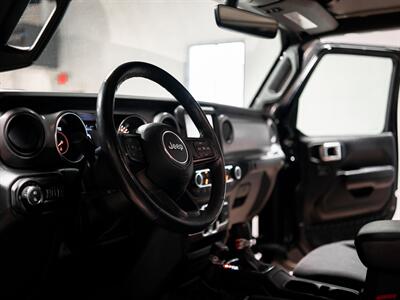 2022 Jeep Gladiator Sport S   - Photo 22 - Peoria, IL 61615