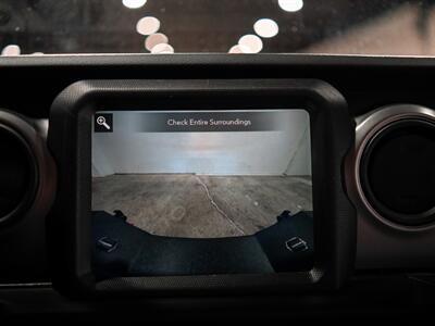 2022 Jeep Gladiator Sport S   - Photo 27 - Peoria, IL 61615