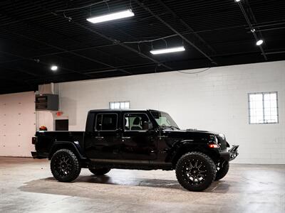 2022 Jeep Gladiator Sport S   - Photo 9 - Peoria, IL 61615