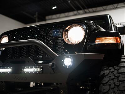 2022 Jeep Gladiator Sport S   - Photo 19 - Peoria, IL 61615