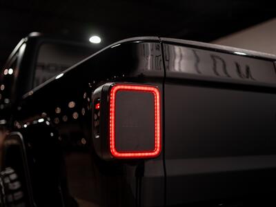 2022 Jeep Gladiator Sport S   - Photo 12 - Peoria, IL 61615