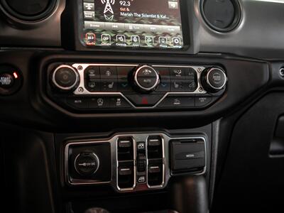 2022 Jeep Gladiator Sport S   - Photo 29 - Peoria, IL 61615