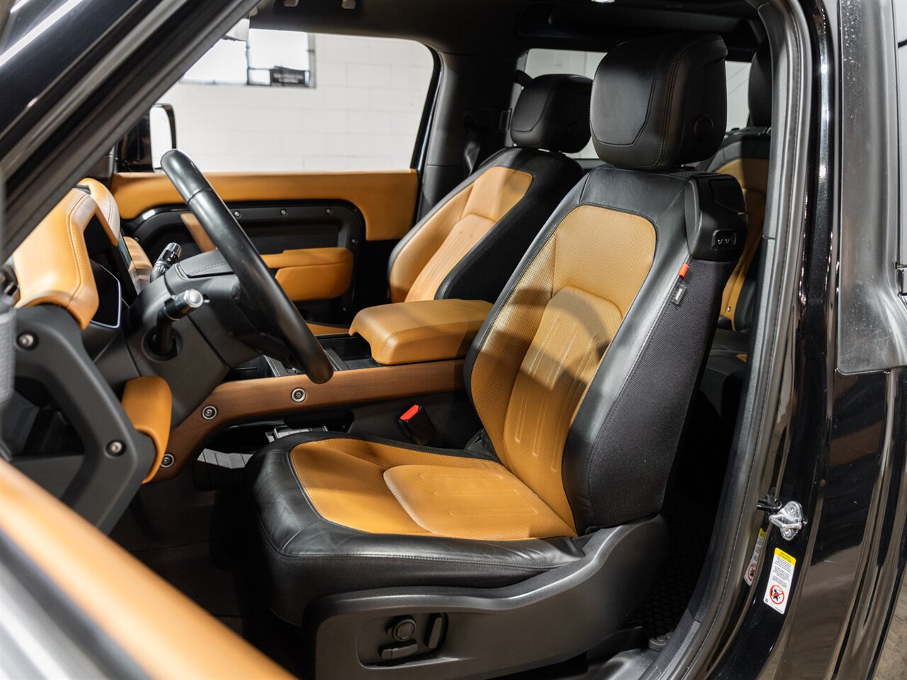 2021 Land Rover Defender 90 X - Photo 16 - Peoria, IL 61615