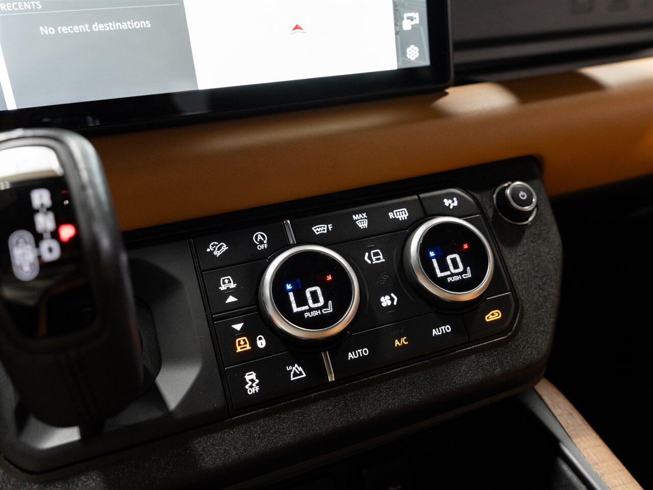 2021 Land Rover Defender 90 X - Photo 28 - Peoria, IL 61615