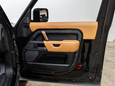 2021 Land Rover Defender 90 X - Photo 32 - Peoria, IL 61615